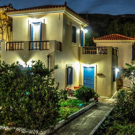 Mainades Maisonettes & Studios Menites Bagian luar foto