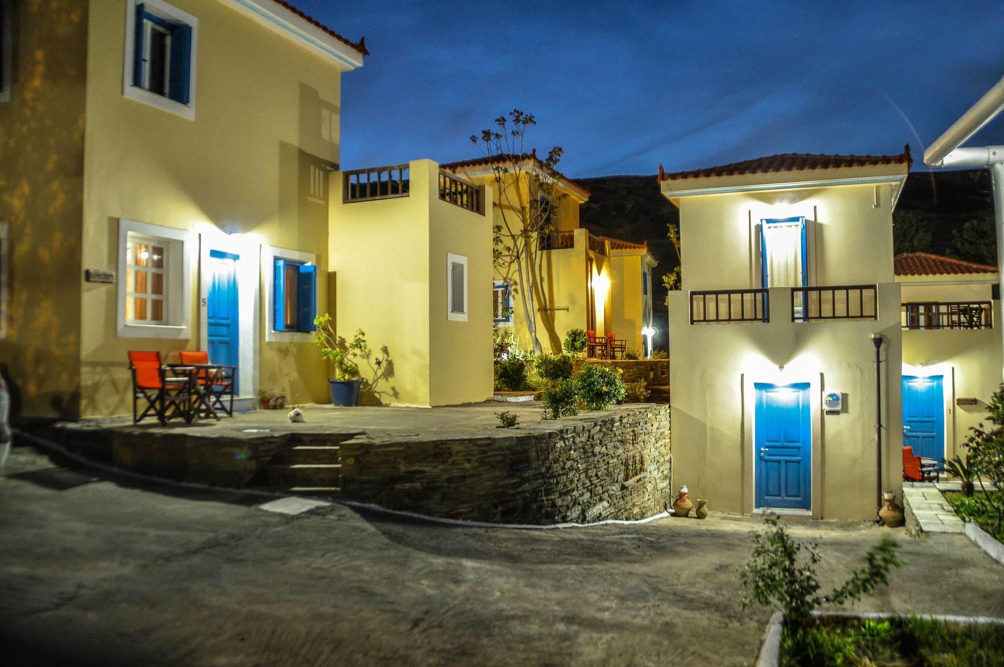 Mainades Maisonettes & Studios Menites Bagian luar foto